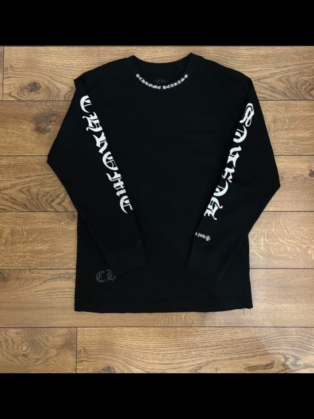 Black Long-Sleeve Graphic Pocket Tee - Unbranded